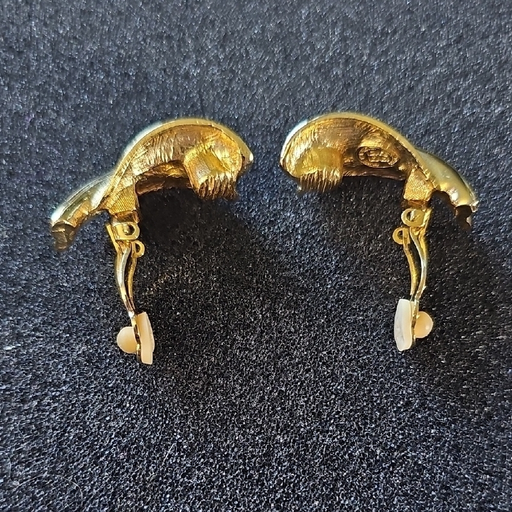 Gold Crescent Earrings with Sculptural Design Clip On - Picture 6 of 8